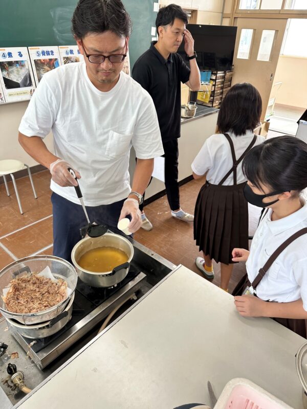 大阪地区『海老江西小学校』食育授業